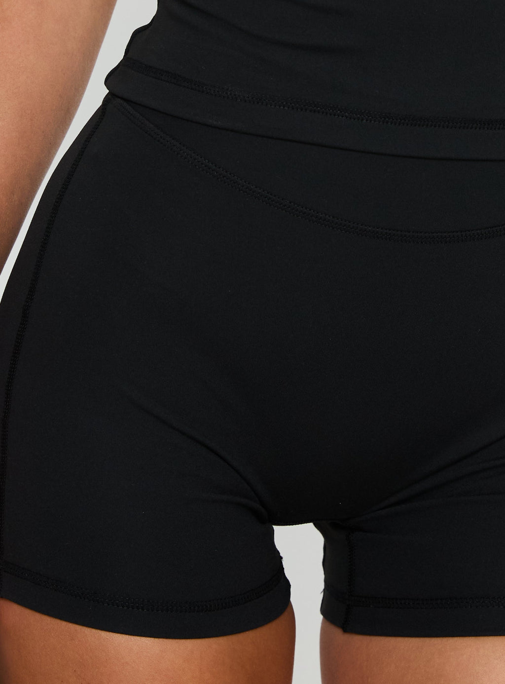 Final Form Active 4 Invisible Scrunch Shorts Black
